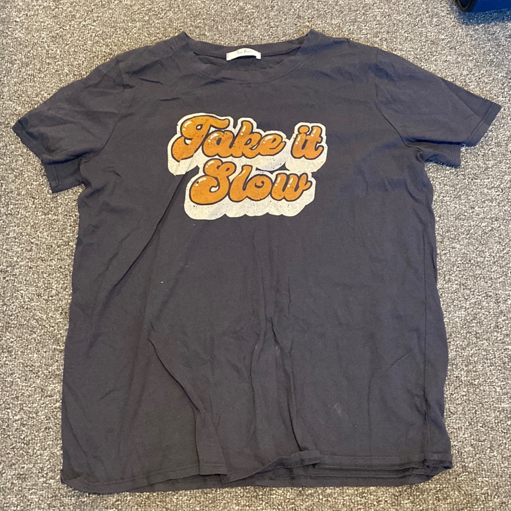 Medium graphic tee